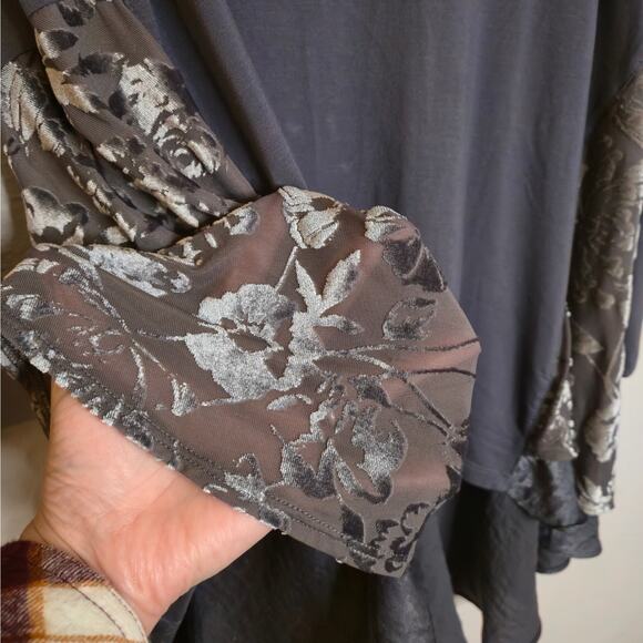 Layered Flowy Long Sleeve Velvet Burnout Tunic Gray M Fairy Grunge Whimsygoth - Picture 3 of 12